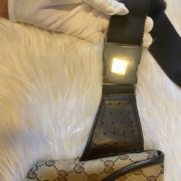Authentic Gucci hip bag. - Picture 4 of 13